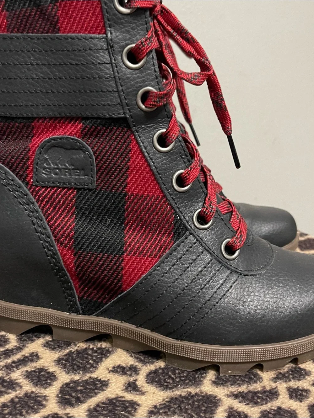 Sorel Lexie Buffalo Plaid Hidden Ankle Boots Lace Up Black Girls Size 37/5